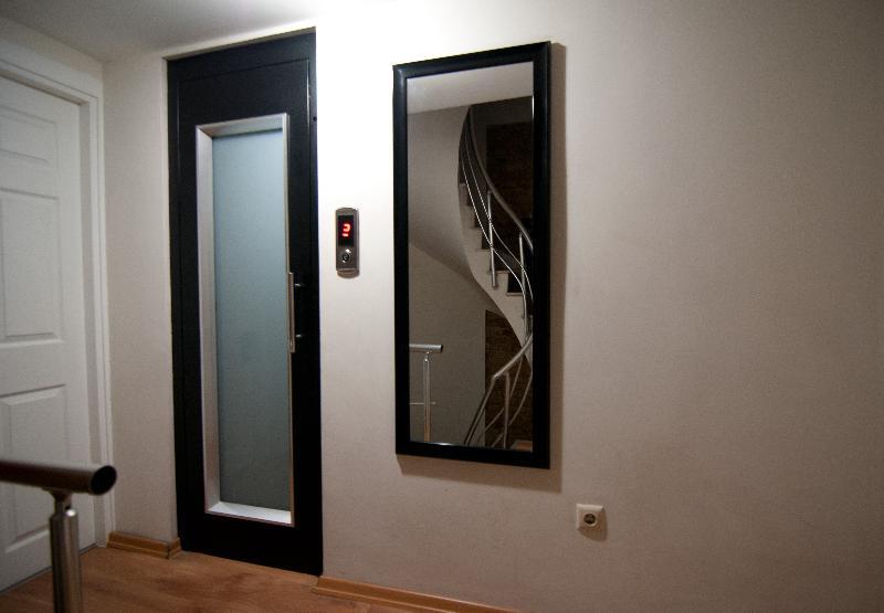 Otel Taksim Trust *